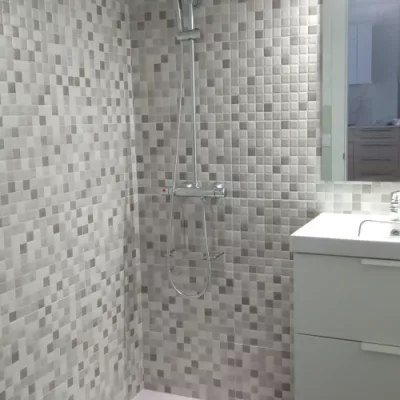 Cuarto de baño actualizado en Maresme