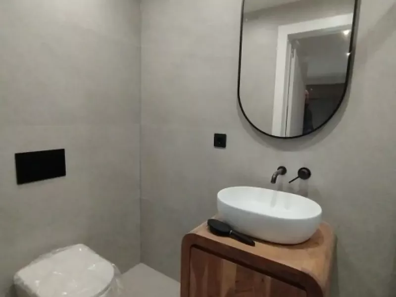 Diseño de baño moderno en Maresme